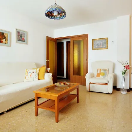 Torrenueva Apartment *